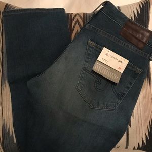 AG Adriano Goldschmied The Graduate Tailored Jeans